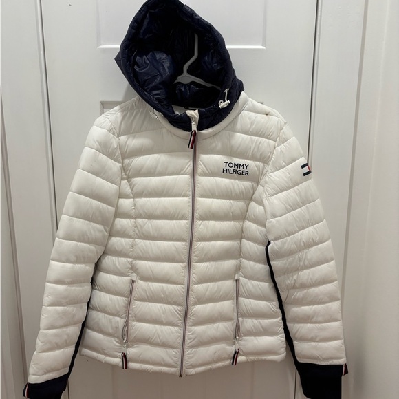 Tommy Hilfiger Packable Lightweight Puffer Jacket Size S Hooded Full Zip - Picture 1 of 8